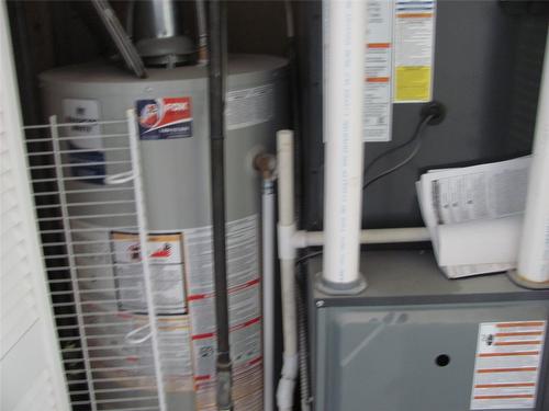 5605 Willow Drive, Vernon, BC - Indoor Photo Showing Basement