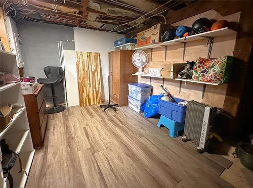 520 Cummings Road, Kimberley, BC - Indoor Photo Showing Other Room