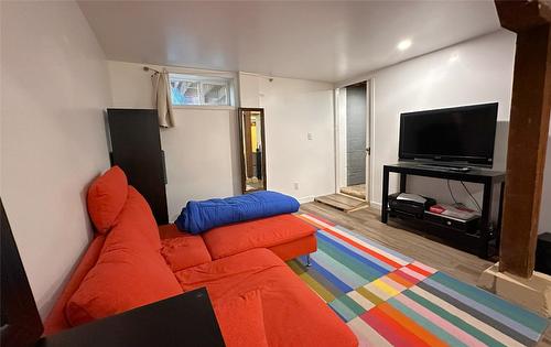 520 Cummings Road, Kimberley, BC - Indoor