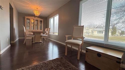 259 Carriage Rd, Winnipeg, MB 