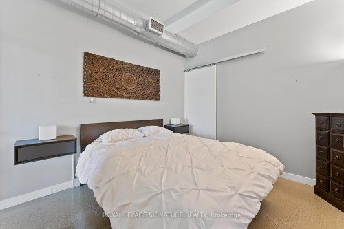 301-52 Sumach Street, Toronto, ON - Indoor Photo Showing Bedroom