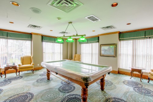 402-18 Concorde Place, Toronto, ON - Indoor Photo Showing Other Room