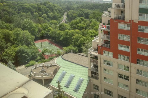 402-18 Concorde Place, Toronto, ON - Outdoor With Balcony