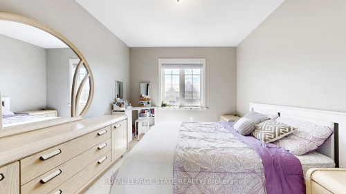 50 Bankfield Crescent, Hamilton, ON - Indoor Photo Showing Bedroom