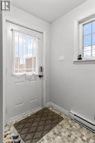 15 Beaugart Avenue, Paradise, NL - Indoor Photo Showing Other Room