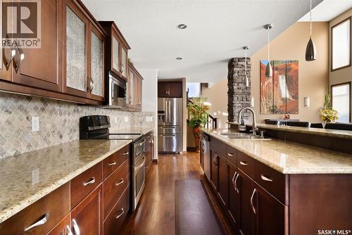 2522 Broderick Road, Regina, SK - Indoor Photo Showing Kitchen With Double Sink With Upgraded Kitchen