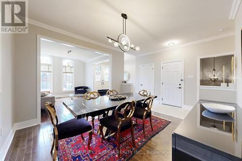 490 Kwapis Boulevard, Newmarket, ON - Indoor Photo Showing Dining Room