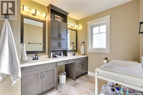 8 101 Neis Access Road, Lakeland Rm No. 521, SK - Indoor Photo Showing Bathroom