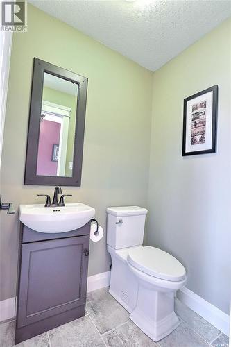 8 101 Neis Access Road, Lakeland Rm No. 521, SK - Indoor Photo Showing Bathroom