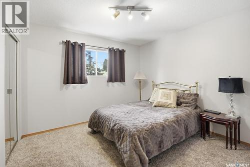 5 John East Avenue, Saskatoon, SK - Indoor Photo Showing Bedroom