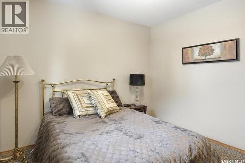 5 John East Avenue, Saskatoon, SK - Indoor Photo Showing Bedroom