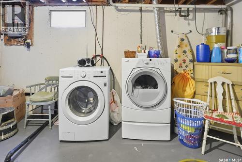 5 John East Avenue, Saskatoon, SK - Indoor Photo Showing Laundry Room
