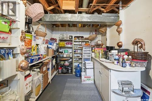 5 John East Avenue, Saskatoon, SK - Indoor