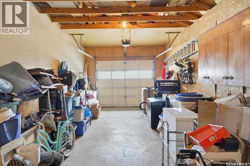 5 John East Avenue, Saskatoon, SK - Indoor Photo Showing Garage