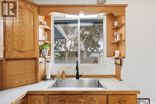 5 John East Avenue, Saskatoon, SK - Indoor Photo Showing Kitchen