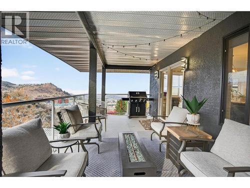 1095 Laurel Place, Kamloops, BC - Outdoor With Deck Patio Veranda With Exterior