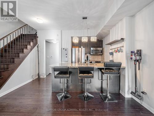 206 - 9589 Keele Street, Vaughan, ON - Indoor Photo Showing Kitchen With Stainless Steel Kitchen With Upgraded Kitchen