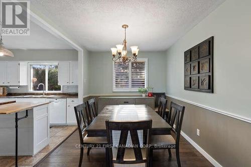349 Highview Crescent, London South (South O), ON - Indoor Photo Showing Dining Room