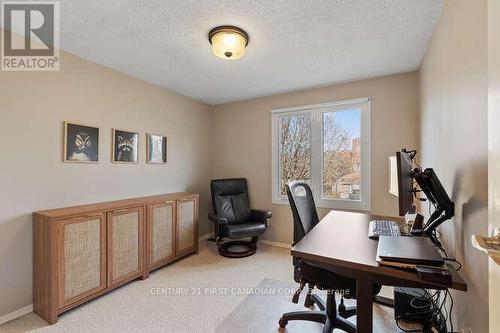 349 Highview Crescent, London South (South O), ON - Indoor Photo Showing Office
