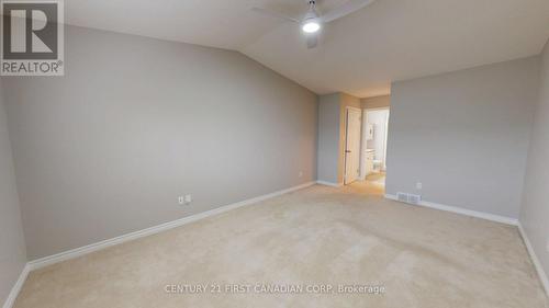 MASTER BEDROOM - 50 - 620 Thistlewood Drive, London North (North C), ON - Indoor Photo Showing Other Room
