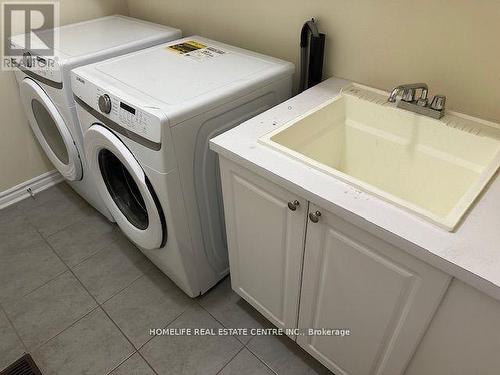 106 Royal Fern Crescent, Caledon, ON - Indoor Photo Showing Laundry Room