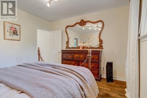 1005 Dormer Street, Mississauga, ON - Indoor Photo Showing Bedroom