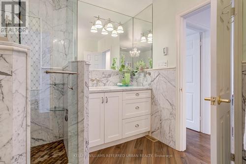 1005 Dormer Street, Mississauga, ON - Indoor Photo Showing Bathroom