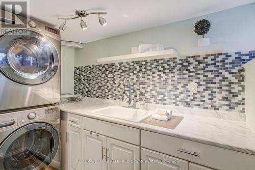 1005 Dormer Street, Mississauga, ON - Indoor Photo Showing Laundry Room