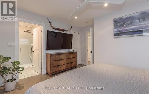 36 Normandy Boulevard, Halton Hills, ON - Indoor Photo Showing Bedroom