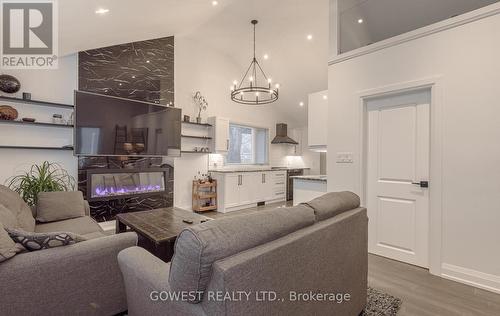 36 Normandy Boulevard, Halton Hills, ON - Indoor