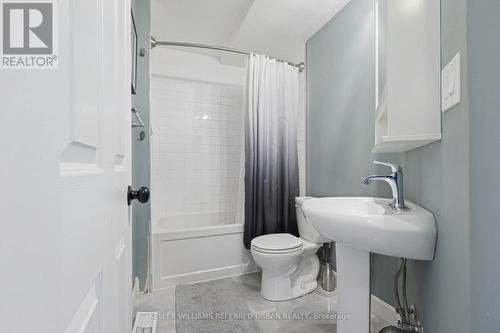 35 Robb Road, Woolwich, ON - Indoor Photo Showing Bathroom