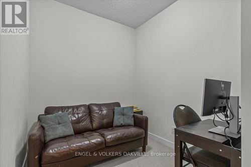 1105 - 510 Curran Place, Mississauga, ON - Indoor