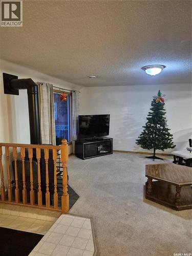 1809 Third Street, Estevan, SK - Indoor