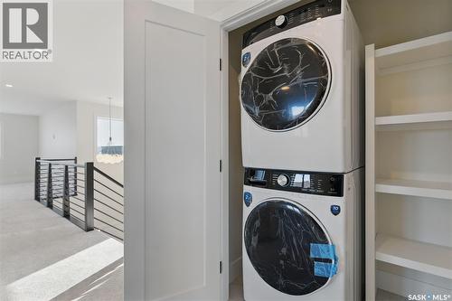 218 Veterans Drive, Warman, SK - Indoor Photo Showing Laundry Room