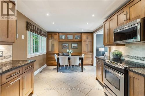 1424 Indian Road, Mississauga, ON - Indoor Photo Showing Kitchen