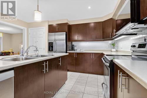 317 Gallantry Way, Ottawa, ON - Indoor Photo Showing Kitchen With Double Sink
