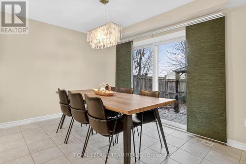 317 Gallantry Way, Ottawa, ON - Indoor Photo Showing Dining Room