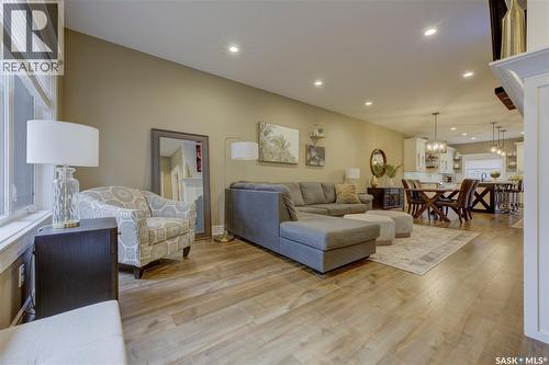 1129 7Th Street E, Saskatoon, SK - Indoor Photo Showing Living Room