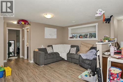 159 Osler Street, Regina, SK - Indoor Photo Showing Living Room