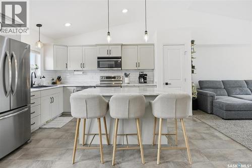 1031 Rempel Way, Saskatoon, SK - Indoor Photo Showing Kitchen With Stainless Steel Kitchen With Upgraded Kitchen