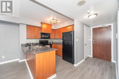 17K - 8 Rosebank Drive, Toronto, ON - Indoor Photo Showing Kitchen With Double Sink