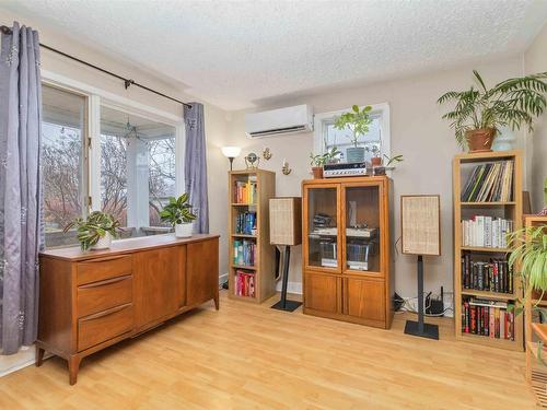 12 Adelaide Avenue, Halifax, NS 