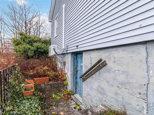 12 Adelaide Avenue, Halifax, NS 