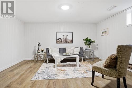 2217 Mildred Street, Sudbury, ON - Indoor Photo Showing Living Room