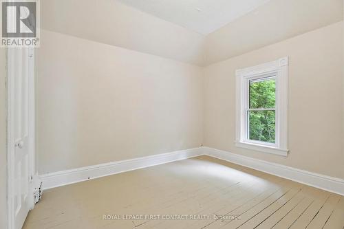 Second bedroom - 55 Burton Avenue, Barrie, ON - Indoor Photo Showing Other Room