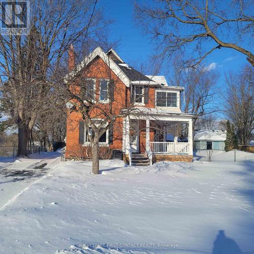 55 BURTON AVENUE  Barrie, ON L4N 2R5