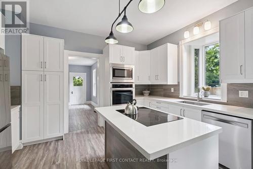 Kitchen - 55 Burton Avenue, Barrie, ON - Indoor Photo Showing Kitchen With Stainless Steel Kitchen