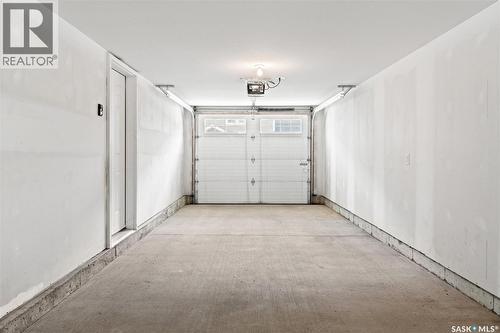 229 1220 Pringle Way, Saskatoon, SK - Indoor Photo Showing Garage