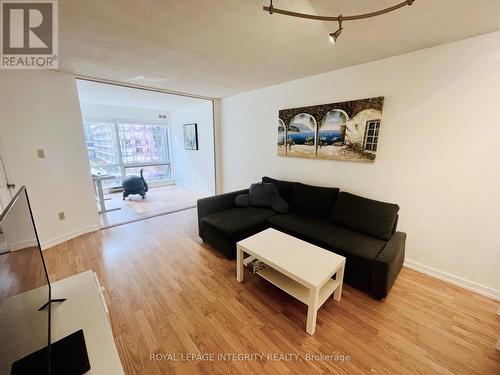 406 - 1001 Bay Street, Toronto (Bay Street Corridor), ON - Indoor Photo Showing Living Room