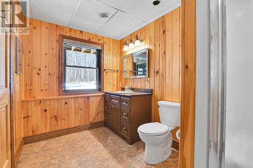 3280 Burnstown Road, Horton, ON - Indoor Photo Showing Bathroom